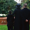 Auxílio funeral: entre a terra e o céu